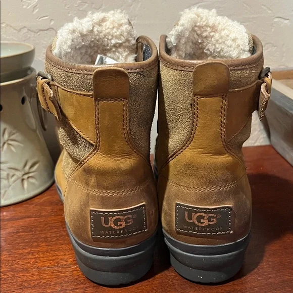 UGG Cecile Winter Duck Boots - Picture 5 of 12